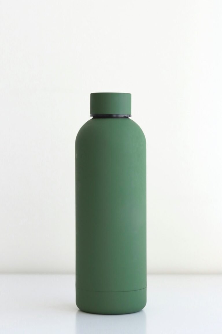 7 Best Reusable Water Bottles for Travel in 2026 (Tested & Reviewed)